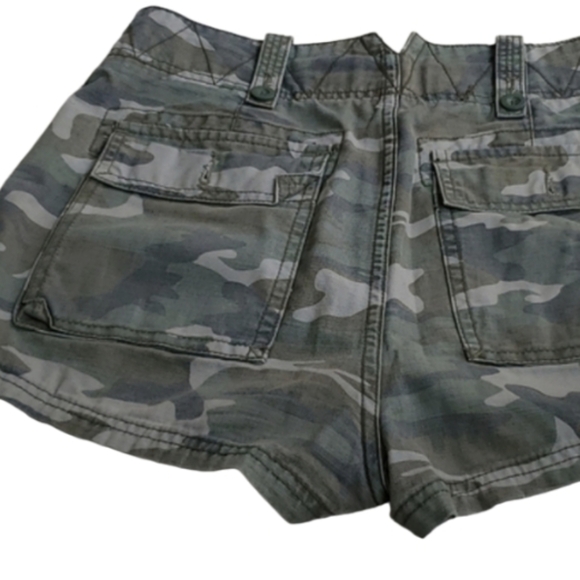 Free people camoflage short - Picture 2 of 6